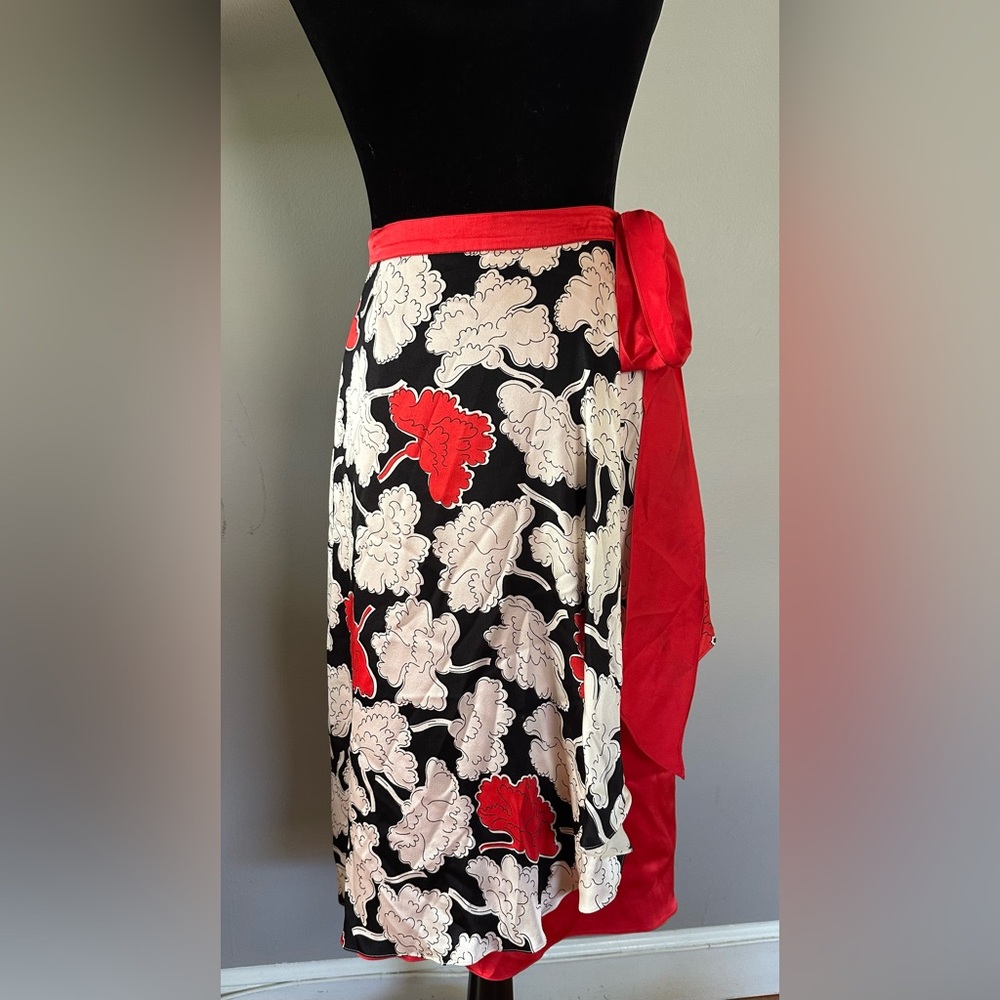 100% Silk‎ Floral Wrap Midi Skirt - Red and Black
